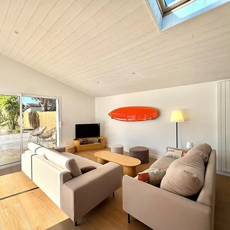 Villa Nais *